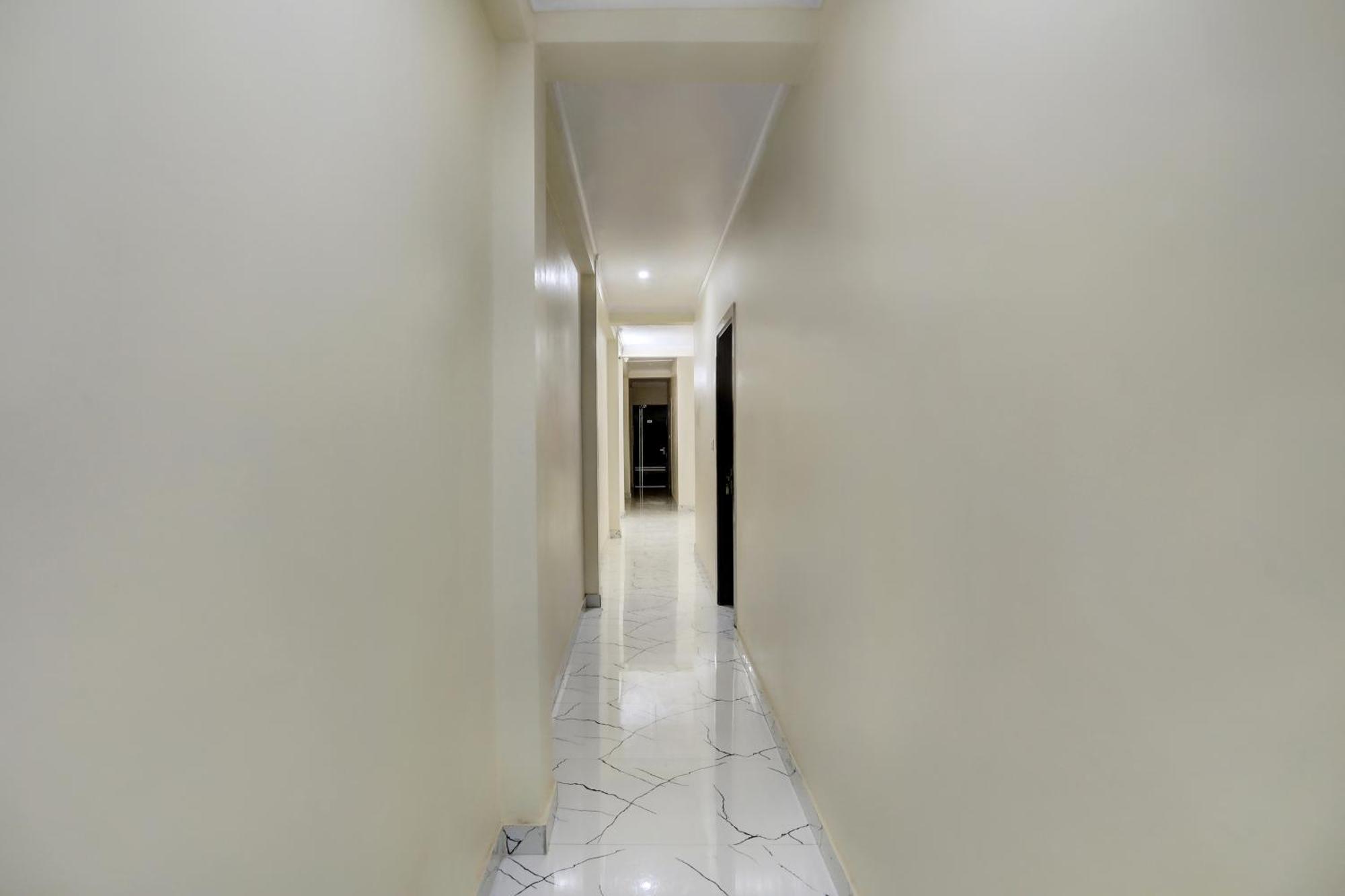 ניו דלהי Hotel O Diamond Inn מראה חיצוני תמונה